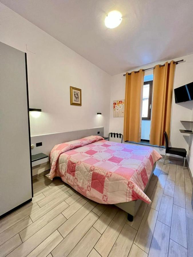 Hotel Centrale Cascia Bagian luar foto